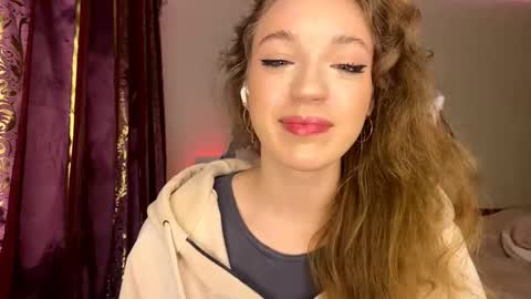 Alisa online show from 11/22/25, 03:33