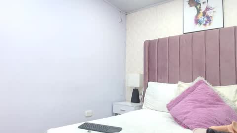 Snapshot of dorettaacreman chatting on 02/09/26, 12:42 Anny online show from 02/09/26, 12:42