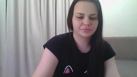 Snapshot of dori_cutie chatting on 02/22/26, 05:33 dori_cutie online show from 02/22/26, 05:33