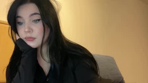 Doriana  online show from 11/09/25, 11:41