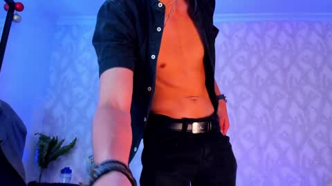 Snapshot of dorian_mystery chatting on 01/27/25, 08:29 dorian_mystery online show from 01/27/25, 08:29