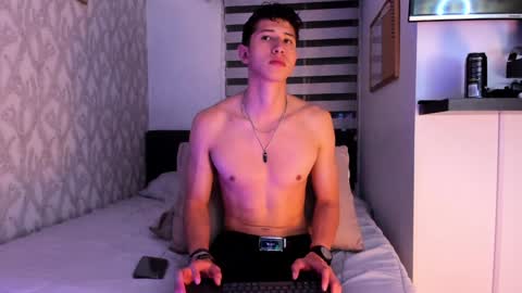 Snapshot of dorian_mystery chatting on 02/08/25, 07:04 dorian_mystery online show from 02/08/25, 07:04