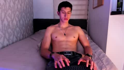 Snapshot of dorian_mystery chatting on 02/24/25, 05:22 dorian_mystery online show from 02/24/25, 05:22