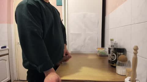 Snapshot of doriancretu95 chatting on 12/20/24, 09:28 menu below online show from 12/20/24, 09:28