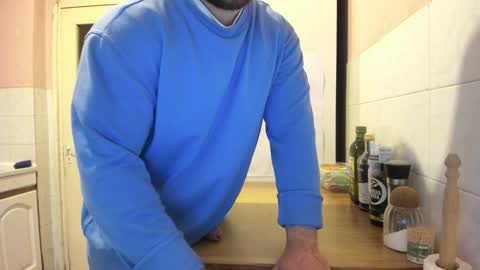 Snapshot of doriancretu95 chatting on 12/26/24, 12:16 menu below online show from 12/26/24, 12:16