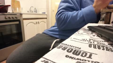 Snapshot of doriancretu95 chatting on 12/26/24, 03:20 menu below online show from 12/26/24, 03:20