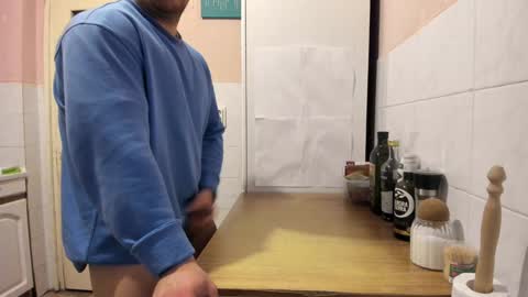 Snapshot of doriancretu95 chatting on 01/17/25, 09:50 menu below online show from 01/17/25, 09:50