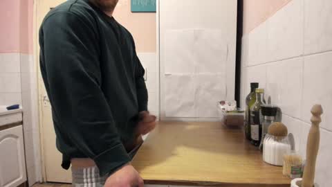 Snapshot of doriancretu95 chatting on 02/07/25, 04:03 menu below online show from 02/07/25, 04:03