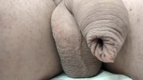 Snapshot of doriancretu95 chatting on 02/11/25, 06:01 menu below online show from 02/11/25, 06:01