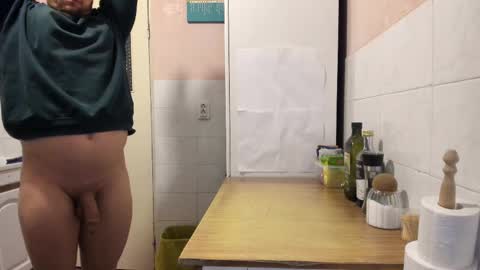 Snapshot of doriancretu95 chatting on 02/24/25, 07:09 menu below online show from 02/24/25, 07:09