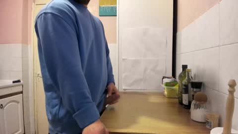 Snapshot of doriancretu95 chatting on 03/02/25, 06:48 menu below online show from 03/02/25, 06:48