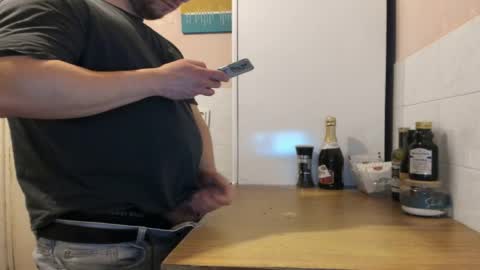 menu  below online show from 04/25/26, 09:12