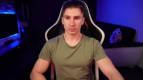Snapshot of dorianreyes chatting on 01/02/25, 10:11 Dorian Reyes online show from 01/02/25, 10:11