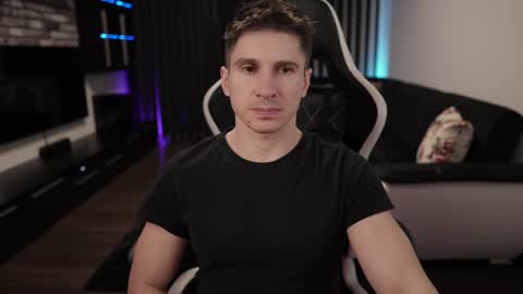 Snapshot of dorianreyes chatting on 02/21/25, 02:06 Dorian Reyes online show from 02/21/25, 02:06