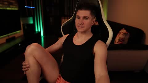 Snapshot of dorianreyes chatting on 03/12/25, 12:31 Dorian Reyes online show from 03/12/25, 12:31