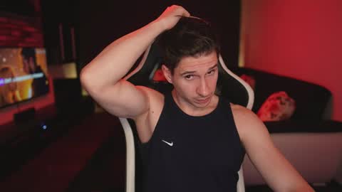 Dorian Reyes online show from 04/14/26, 11:44