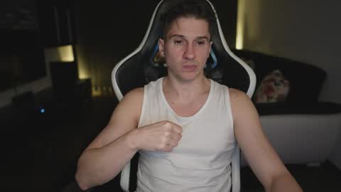 Dorian Reyes online show from 04/21/26, 01:42