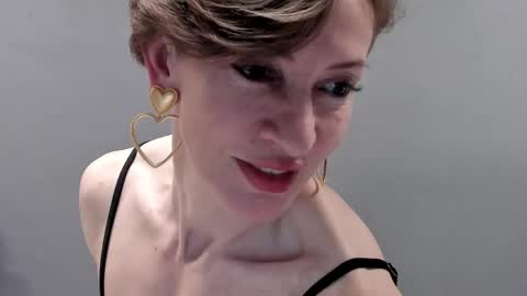 Dorothy Next stream on Monday at 3am-9am online show from 05/04/26, 10:33