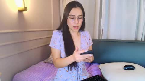 dorothy_valerisse online show from 03/19/26, 10:30