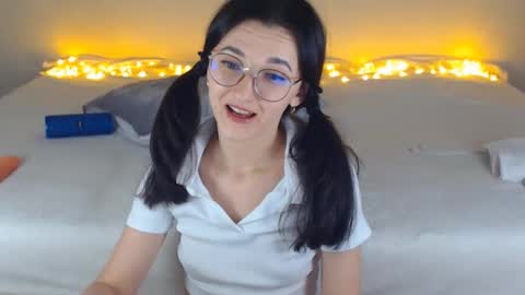 Snapshot of dorotty_ chatting on 12/03/24, 12:35 Your Dorotty online show from 12/03/24, 12:35