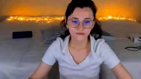 Snapshot of dorotty_ chatting on 01/24/25, 11:56 Your Dorotty online show from 01/24/25, 11:56