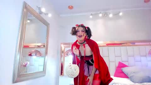 dory_smith_ online show from 03/06/25, 10:04