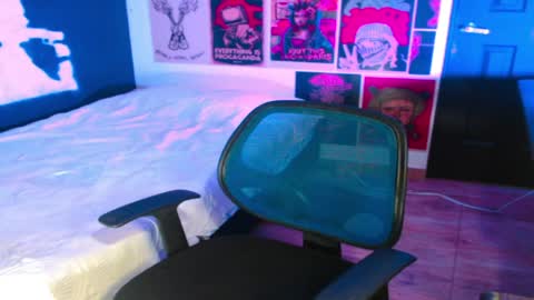 will online show from 04/01/26, 11:35