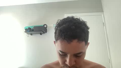 Snapshot of dotadinha chatting on 02/20/26, 01:33 dotadinha online show from 02/20/26, 01:33