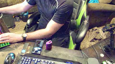 Snapshot of dotyoureyezez chatting on 12/06/24, 07:32 DotYourEyezez online show from 12/06/24, 07:32