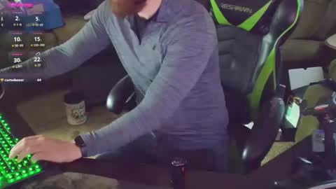 Snapshot of dotyoureyezez chatting on 01/18/25, 11:22 DotYourEyezez online show from 01/18/25, 11:22