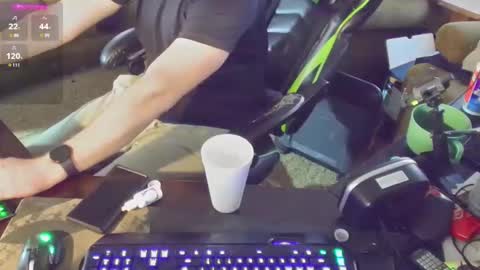 Snapshot of dotyoureyezez chatting on 01/24/25, 09:58 DotYourEyezez online show from 01/24/25, 09:58