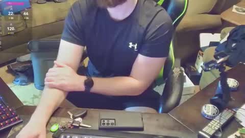 Snapshot of dotyoureyezez chatting on 02/04/25, 01:02 DotYourEyezez online show from 02/04/25, 01:02