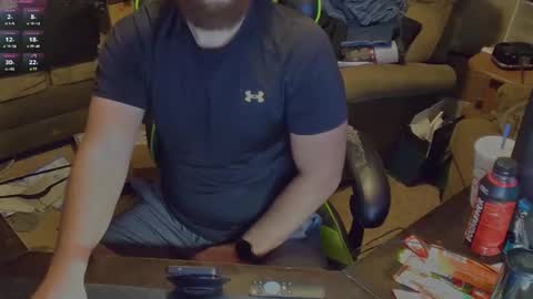 Snapshot of dotyoureyezez chatting on 09/26/25, 08:40 DotYourEyezez online show from 09/26/25, 08:40