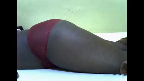 Snapshot of double_love9 chatting on 12/03/25, 06:54 bellie online show from 12/03/25, 06:54