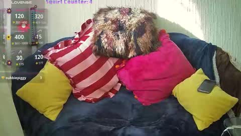 DeeDee online show from 11/12/25, 12:49