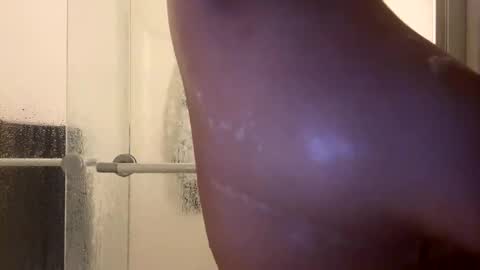 Snapshot of doubledeeboobies chatting on 09/24/25, 05:55 doubledeeboobies online show from 09/24/25, 05:55