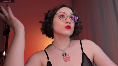 Snapshot of doublee_trouble chatting on 02/19/25, 12:46 Eva ana Liza online show from 02/19/25, 12:46