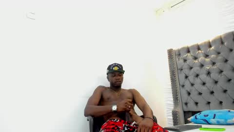 DOUGLAS online show from 10/27/25, 01:26