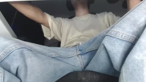 Snapshot of douglas_drake chatting on 12/01/25, 04:17 douglas_drake online show from 12/01/25, 04:17