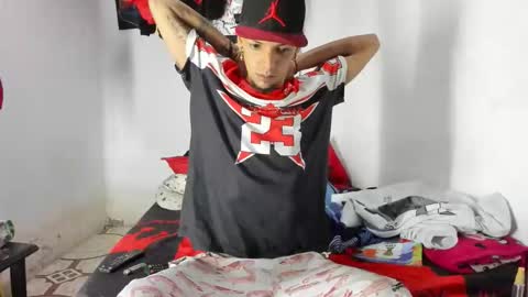 douglas_gallegos online show from 05/25/26, 04:40