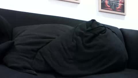 Snapshot of downrightdirtysa chatting on 12/22/25, 07:05 TheDevilNextDoor online show from 12/22/25, 07:05