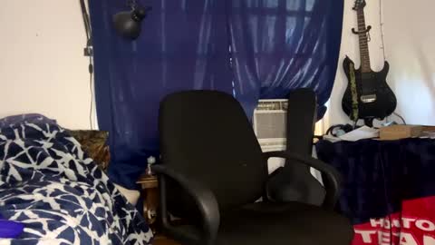 MrPirated online show from 03/04/25, 08:49