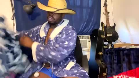 MrPirated online show from 03/06/25, 02:18