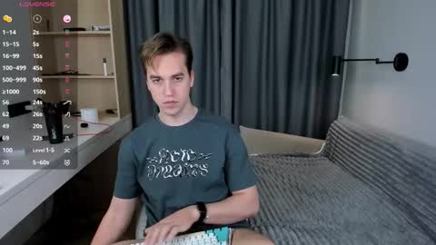 Snapshot of dr_your_dream chatting on 11/19/25, 09:37 Mervin online show from 11/19/25, 09:37