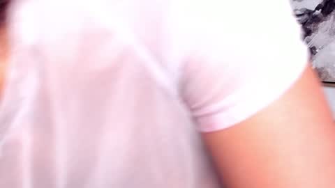 Snapshot of dracaryss_ chatting on 01/17/25, 10:11 Lissa Or DRACARYSS your dragon Queen online show from 01/17/25, 10:11