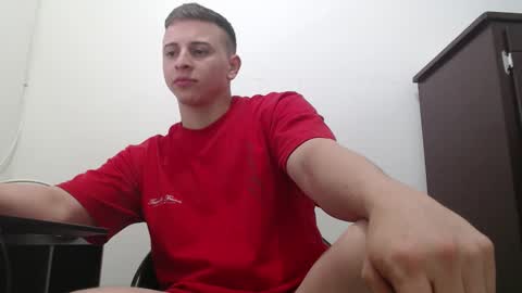 draco_boy2000 online show from 10/08/25, 11:02