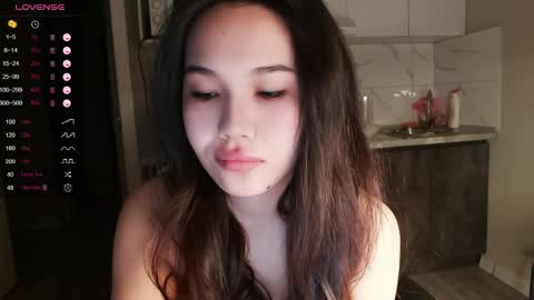 Snapshot of dragon_princesss chatting on 04/04/26, 12:35 Airi online show from 04/04/26, 12:35