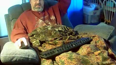 Snapshot of dragonbimale chatting on 12/22/24, 03:33 DragonBiMale online show from 12/22/24, 03:33