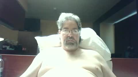 Snapshot of dragonbimale chatting on 12/30/24, 04:29 DragonBiMale online show from 12/30/24, 04:29