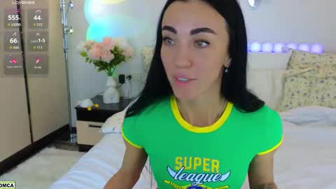 Snapshot of dragoncutey chatting on 09/17/25, 08:27 Katya online show from 09/17/25, 08:27